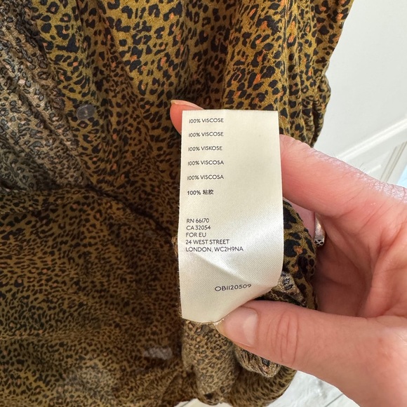 Free People Brown Leopard Print Blouse with Tie front. Size M - Picture 4 of 8